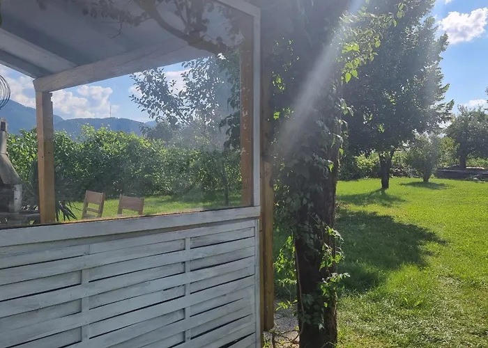 Pool Place * Petrovce